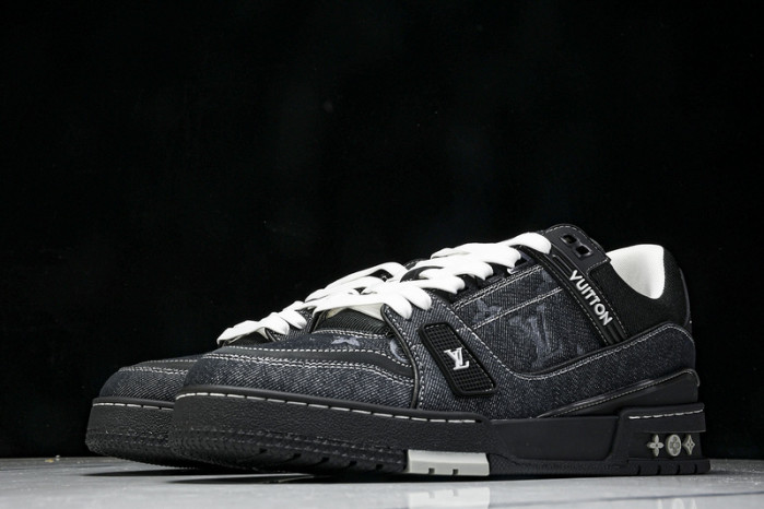 LVT  SNEAKERS   COPSHOE  L&V-trainer 33