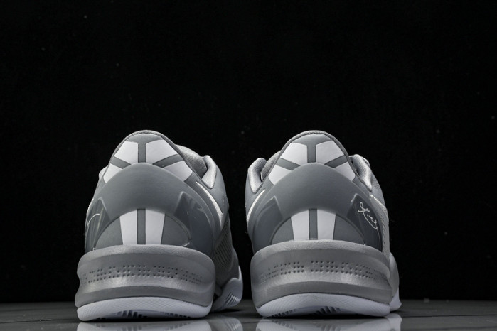 Nike Kobe 8 Protro “Wolf Grey”  HF9550-002