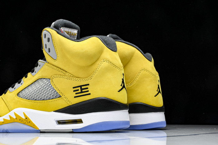 Jordan 5 Retro Tokyo T23 (2025)  - IO3372-700