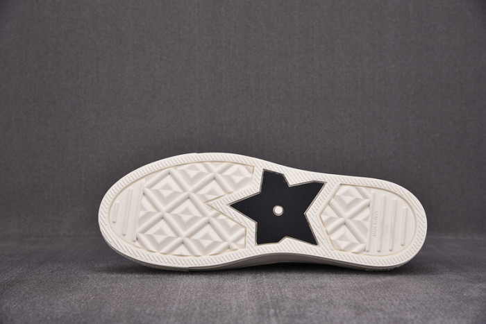 D1R*  SNEAKER  KICKZE DR-48