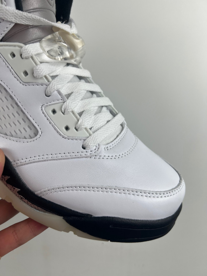 Air Jordan 5 “White Black”  DD0587-110