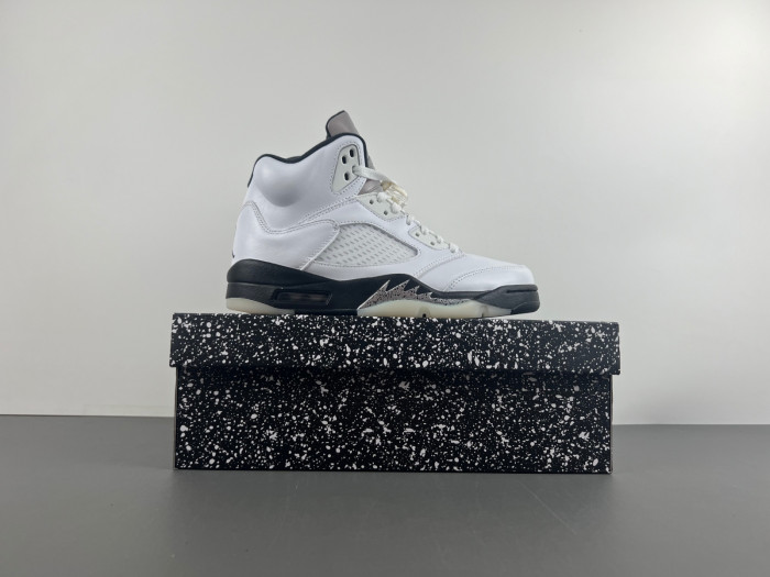 Air Jordan 5 “White Black”  DD0587-110