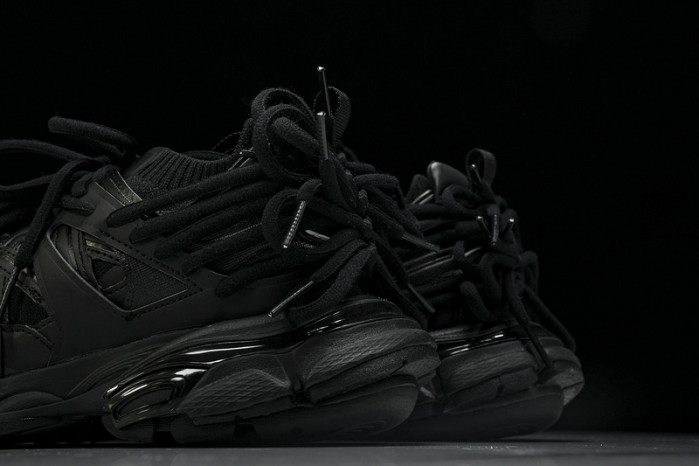 BL TRAINERS TRACK -COPSHOE BL 330