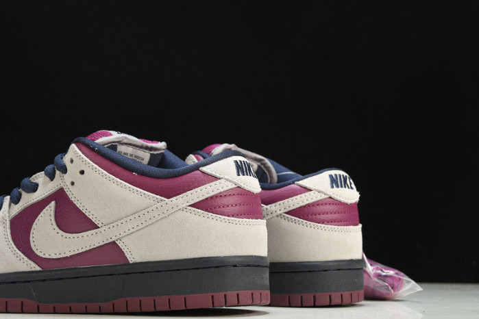 Nike SB Dunk Low Atmosphere Grey True Berry  BQ6817-001