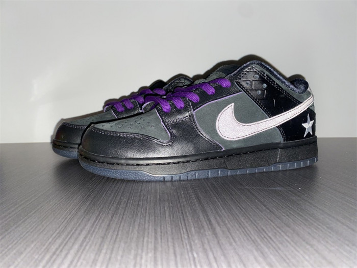 Familia Nike SB Dunk Low First Avenue Prince DJ1159-001