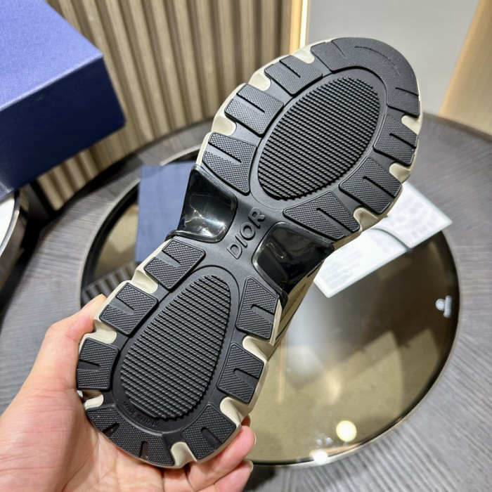 D1R* B44   copshoe  DR-304