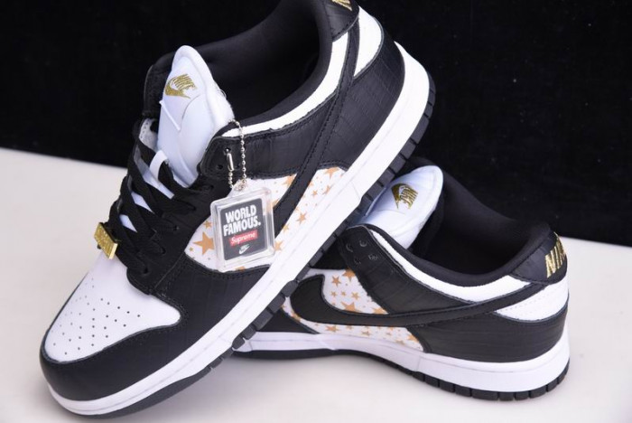 s*upre*me X NIKE SB DUNK LOF DH3228-102