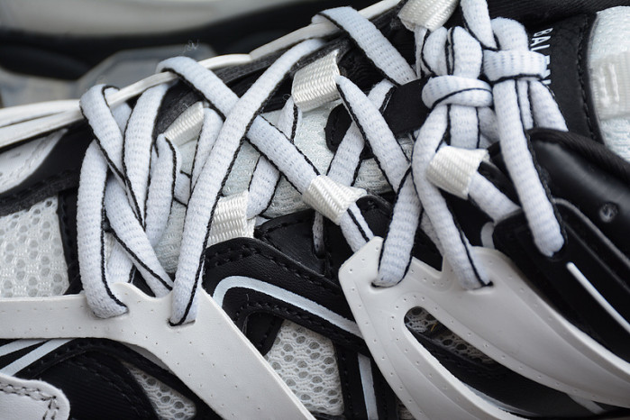 BL TRAINERS TRACK -KICKZE BL 74