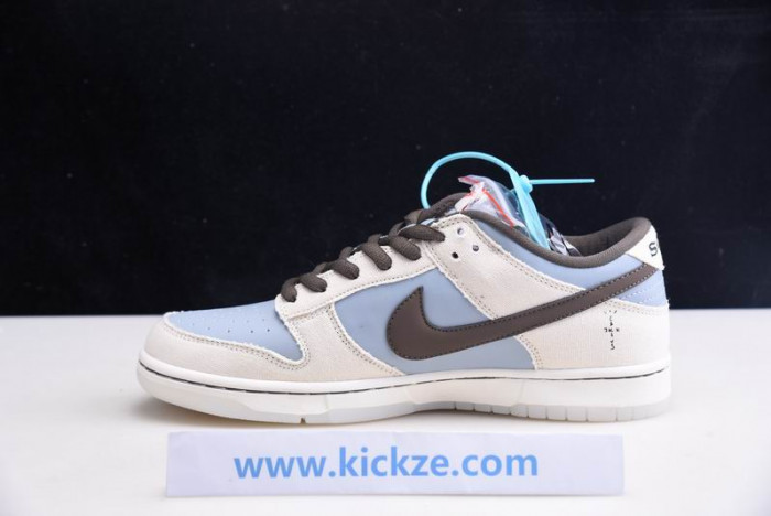 TRAVIS SCOTT X PLAYSTATION X NK SB DUNK LOF  CU1726-800