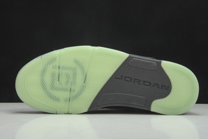 CLOT x Air Jordan 5 low  DM4640-036