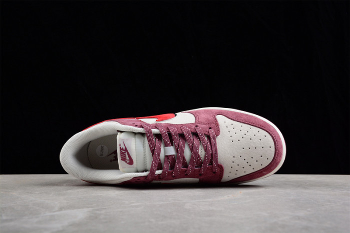 Otomo Katsuhiro x Nike SB Dunk Low Steamboy OST White Purplish Red Sliver DA8863-082