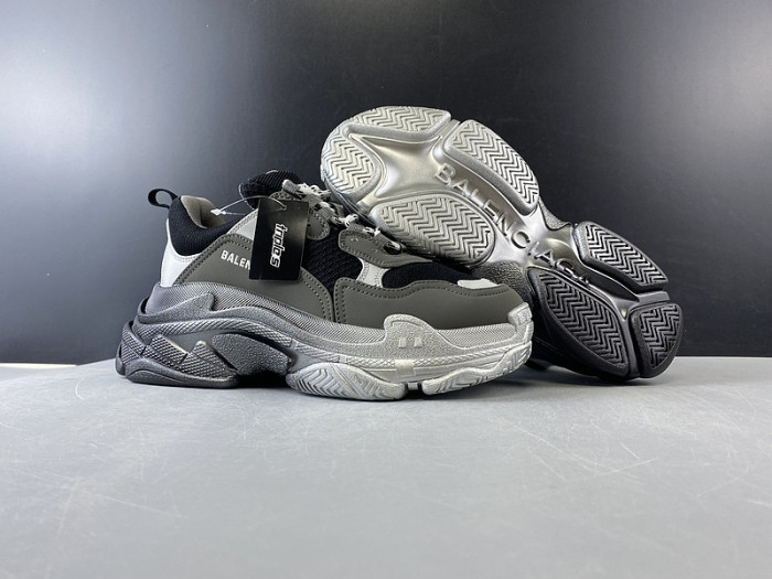 BL TRIPLE S TRAINERS CLEAR SOLE BLACK GREY  545325 g09O1 9532