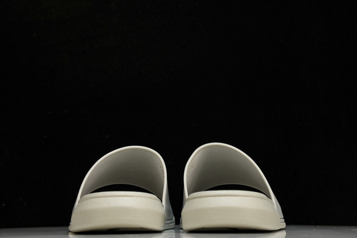 mcqueen  slide cophsoe MQS-03