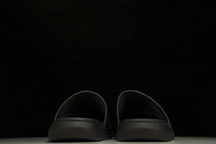 mcqueen  slide cophsoe MQS-06