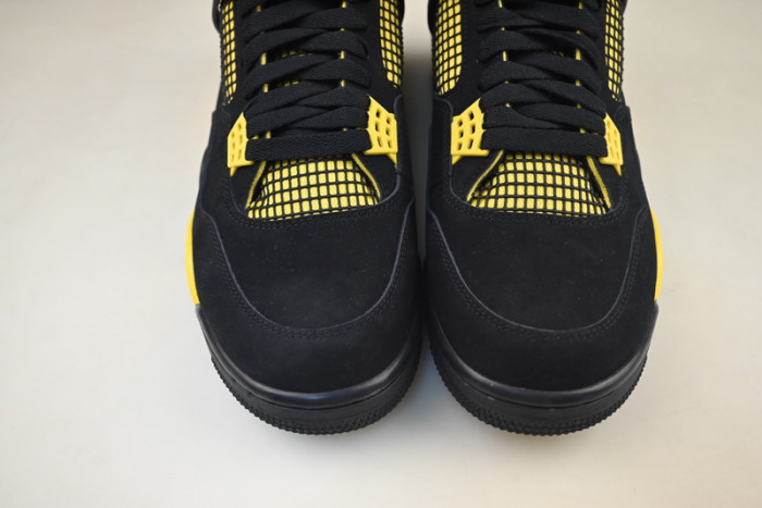 Jordan 4 Retro Thunder (2023) - DH6927-017