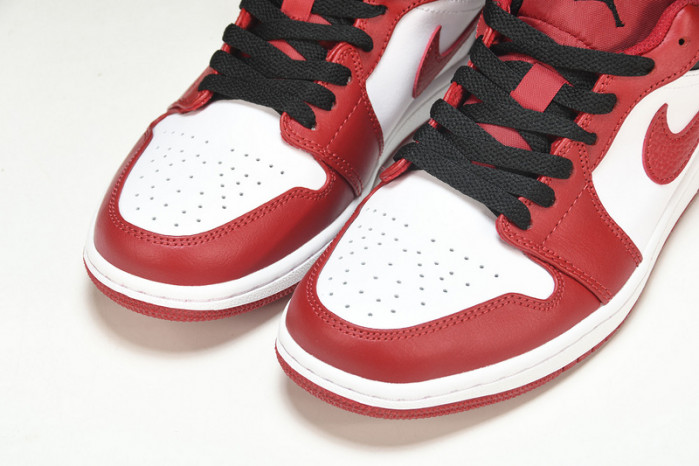 Jordan 1 Low Bulls - 553558-163