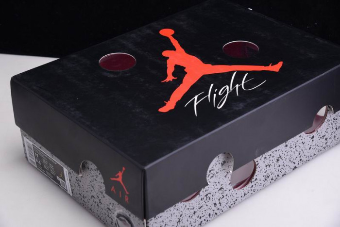 OF x Air Jordan 4 “Bred” CV9388-001