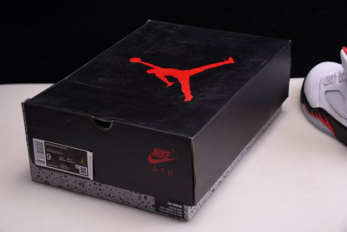 Air Jordan 5 Fire Red  DA1911-102