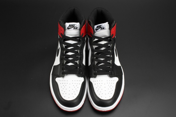 AIR JORDAN 1 High OG “Black Toe” white/ black-varsity red mens 555088-125
