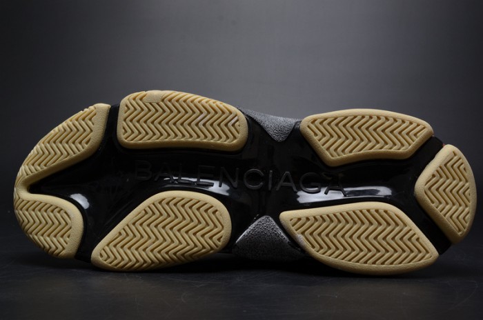 BL 17FW TRIPLE S TRAINER  BLACK/ RED MENS W05M23972